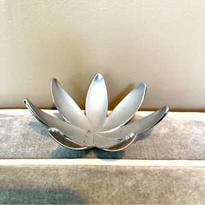 Silver Tone Ring Holder